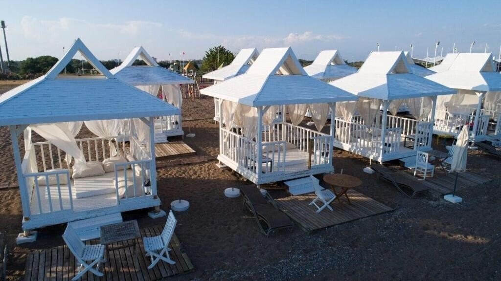 Территория Lara Olympos Pansiyon (ex. Dionisus Lara) 4*