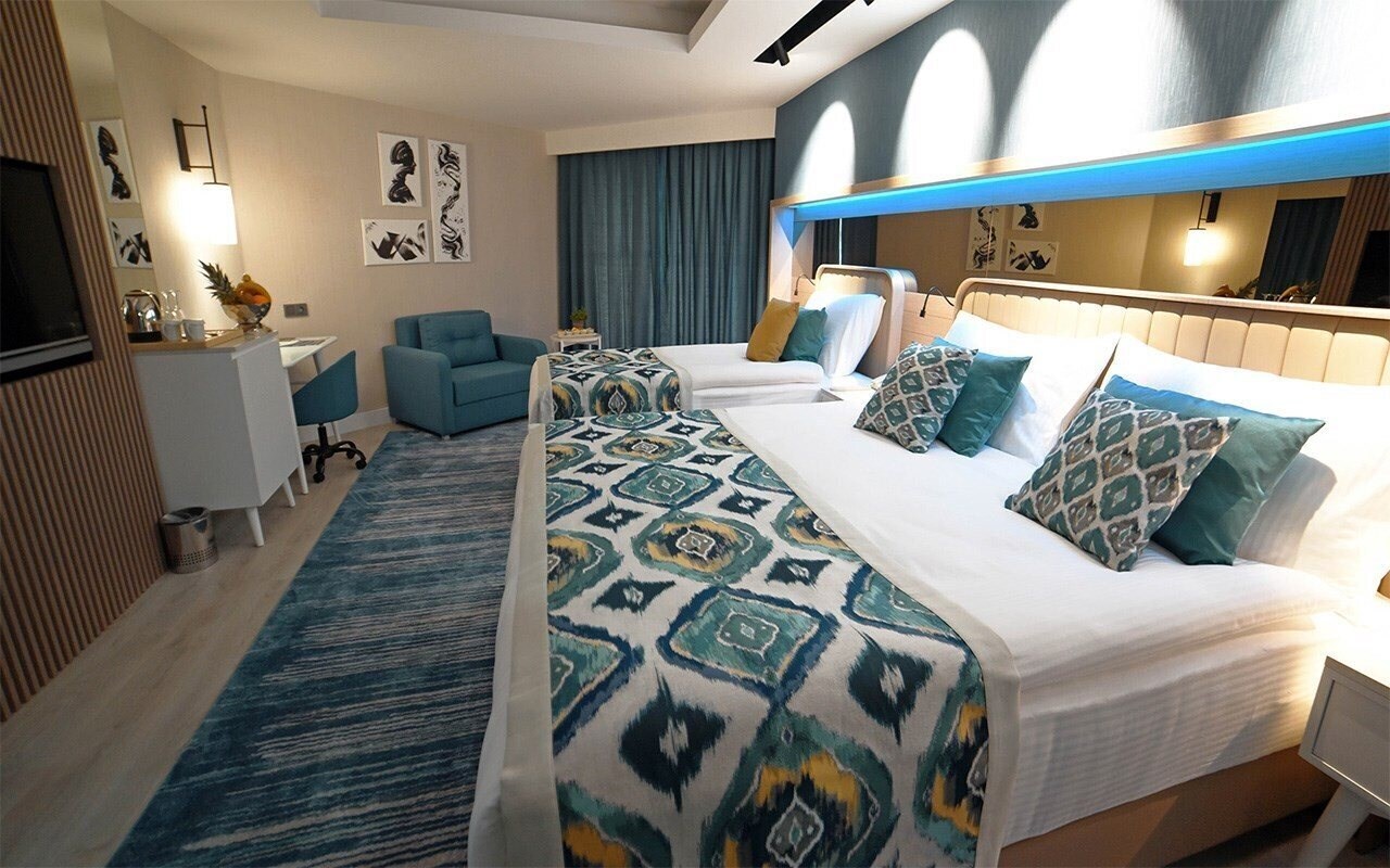 Панорама Royal Wings Hotel 5*