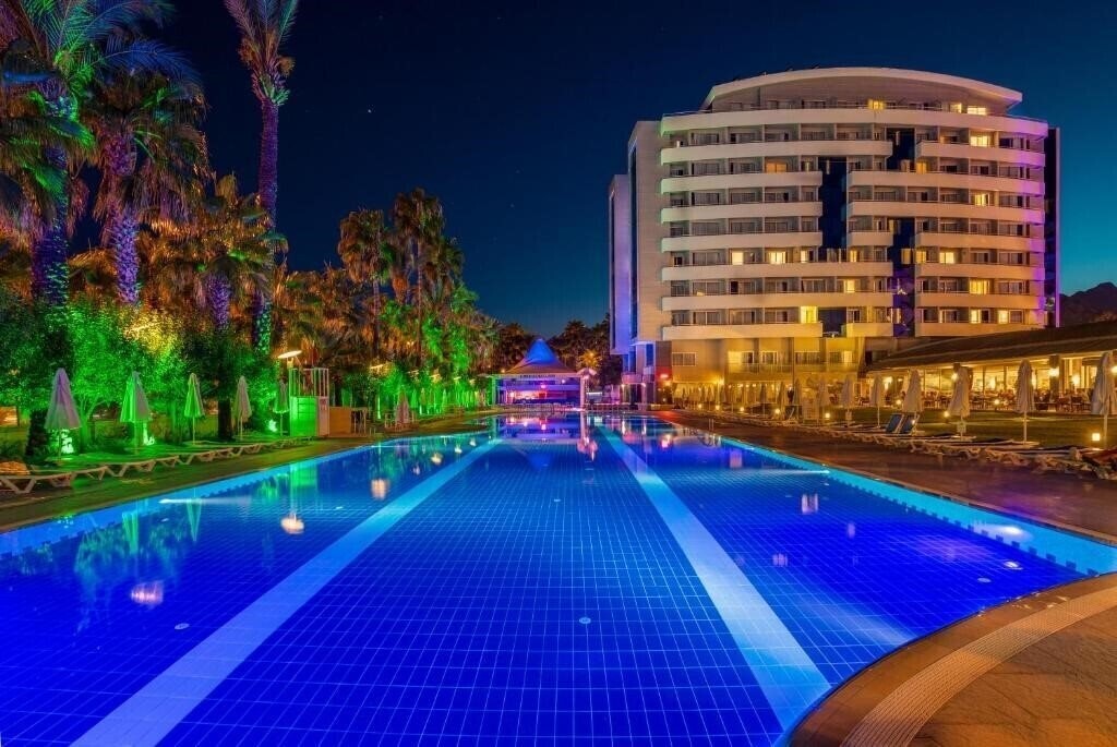 Отель Porto Bello Hotel Resort & SPA 5*
