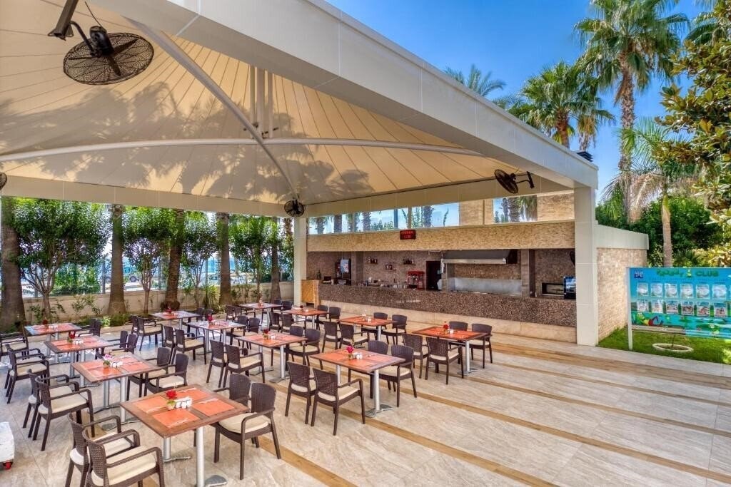 Апартаменты Porto Bello Hotel Resort & SPA 5*