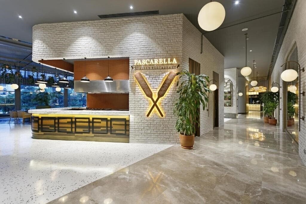 Вид Titanic Deluxe Lara 5*