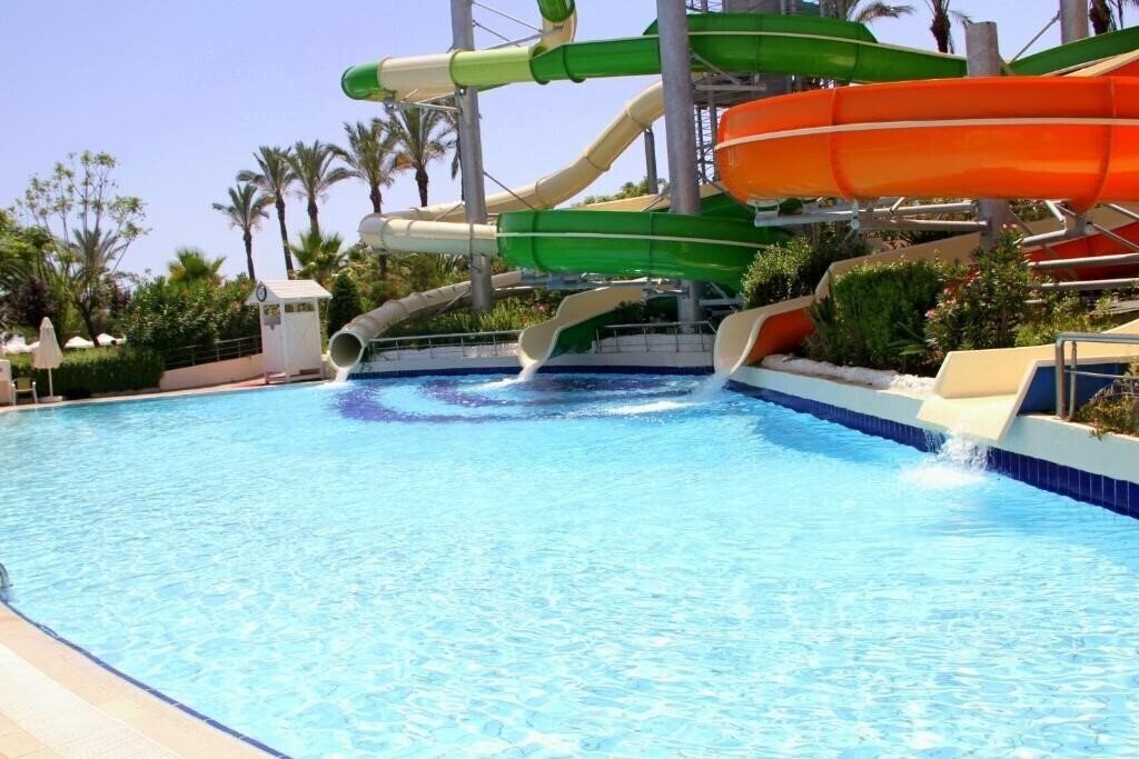 Апартаменти Delphin Diva Premiere 5*