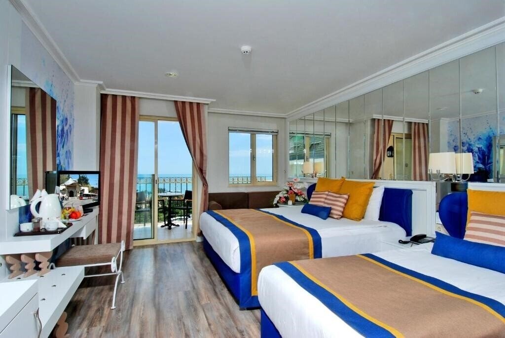 Картинка Delphin Diva Premiere 5*