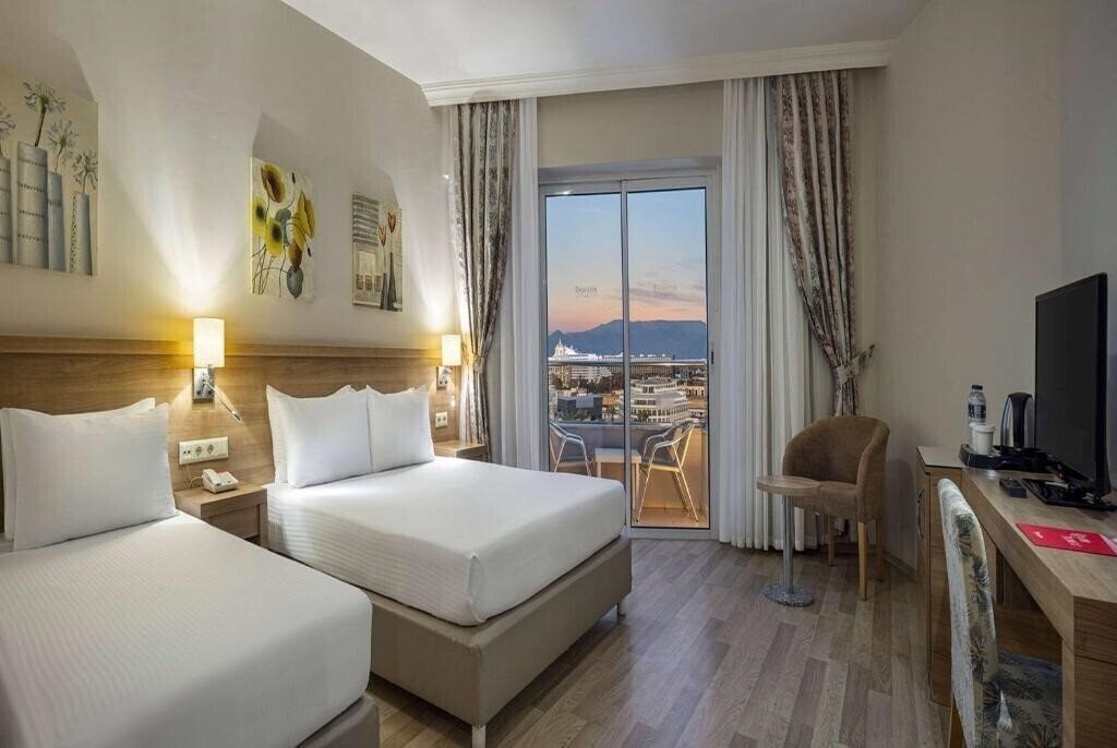 Фотографія Ramada Resort by Wyndham Lara 5*