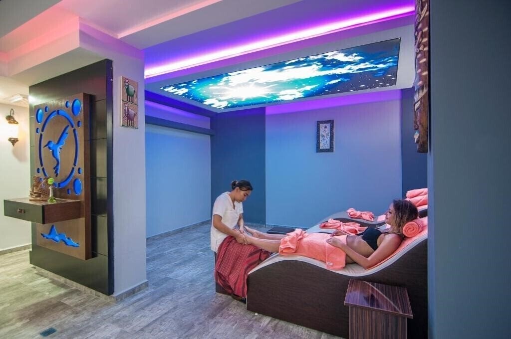 Панорама Kolibri Hotel 3*