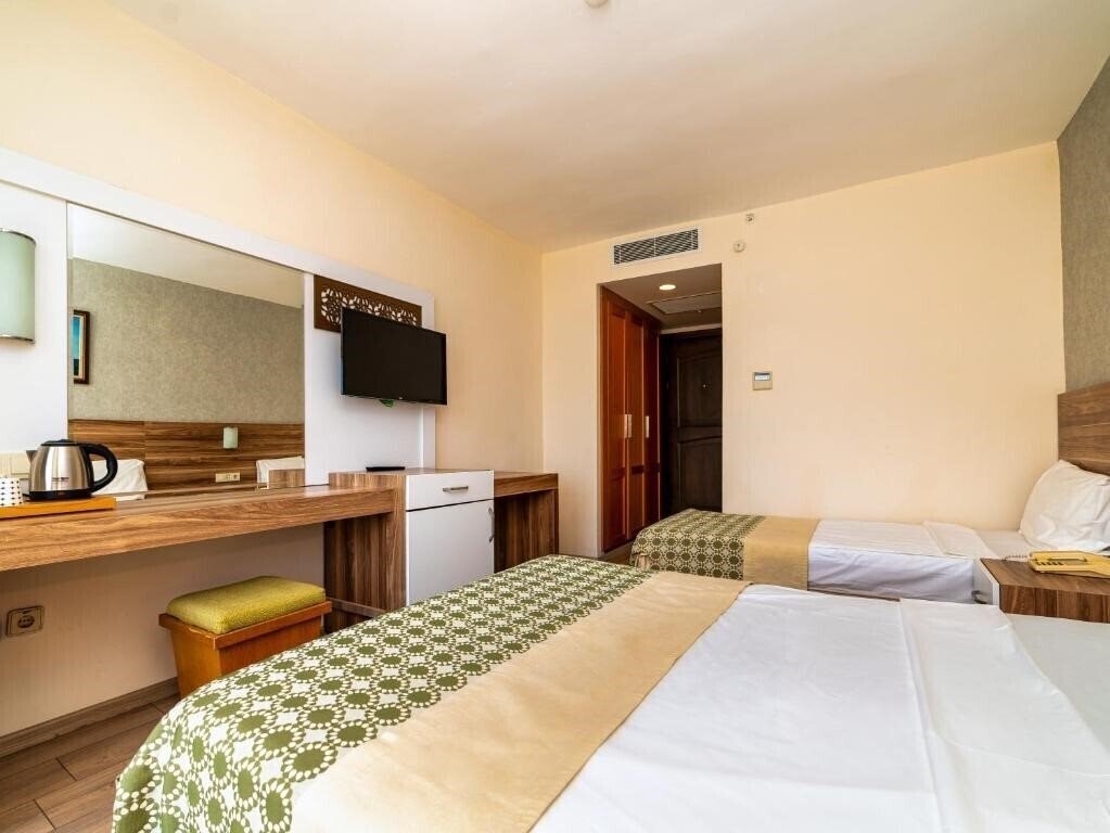 Панорама Transatlantik Beach Hotel (ex. Asdem Beach Hotel, Carelta Beach Resort & SPA) 4*