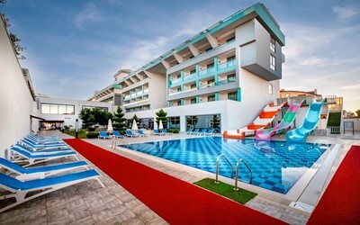 Готель The Land Of Legends Theme Park 5*