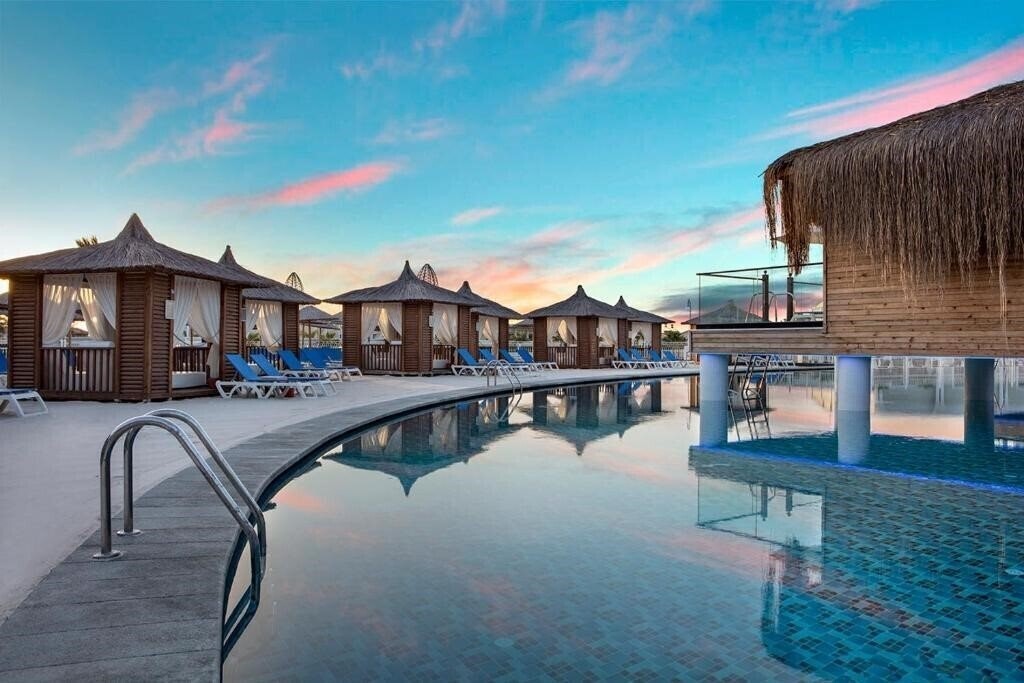 Вид Granada Luxury Belek 5*