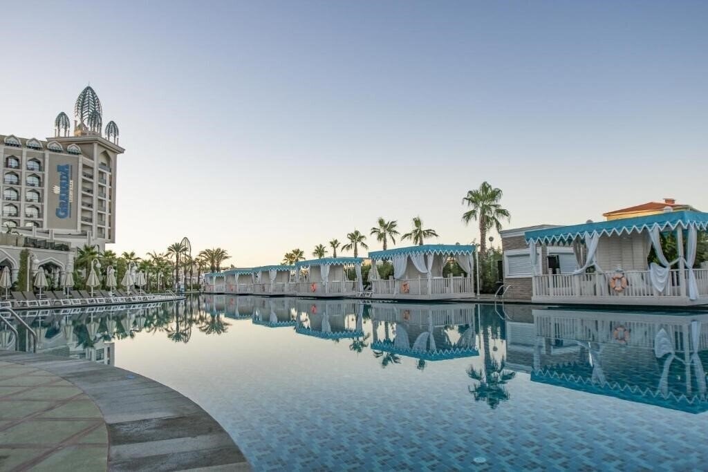 Апартаменти Granada Luxury Belek 5*