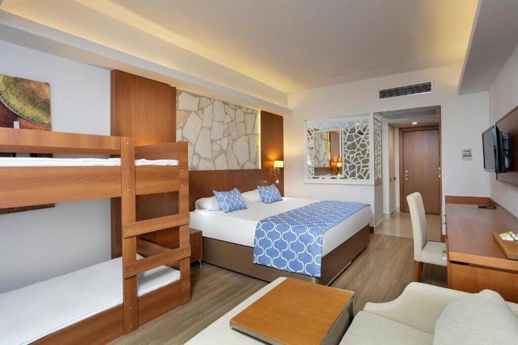 Фото Armas Life Belek 5*