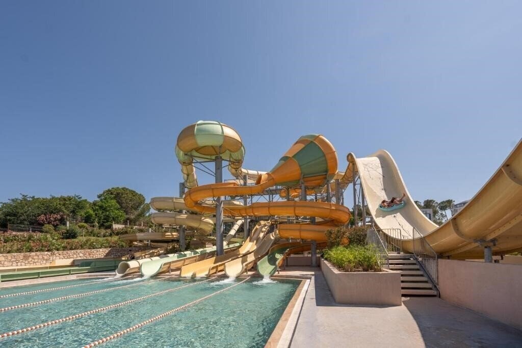 Картинка Ethno Hotels Belek (ex. Belek Soho Beach Club, Soho Beach Club Hotel, Arma's Belek Hotel) 5*