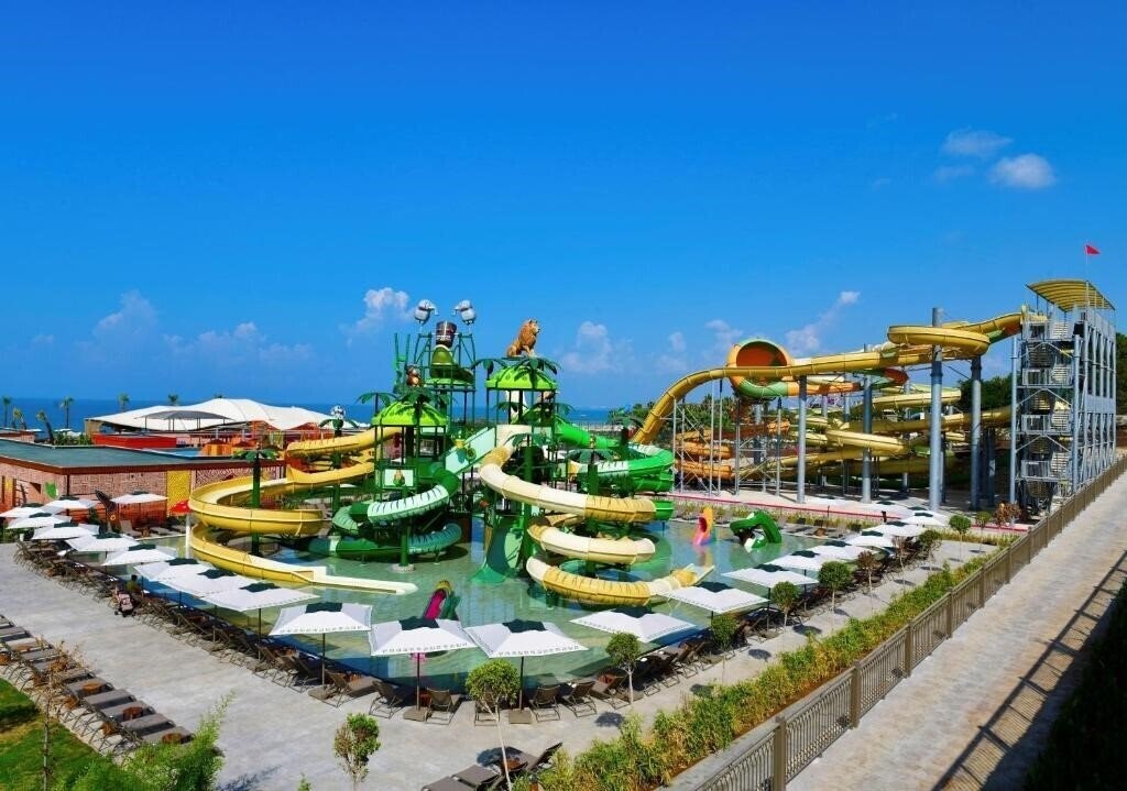 Вид Ethno Hotels Belek (ex. Belek Soho Beach Club, Soho Beach Club Hotel, Arma's Belek Hotel) 5*