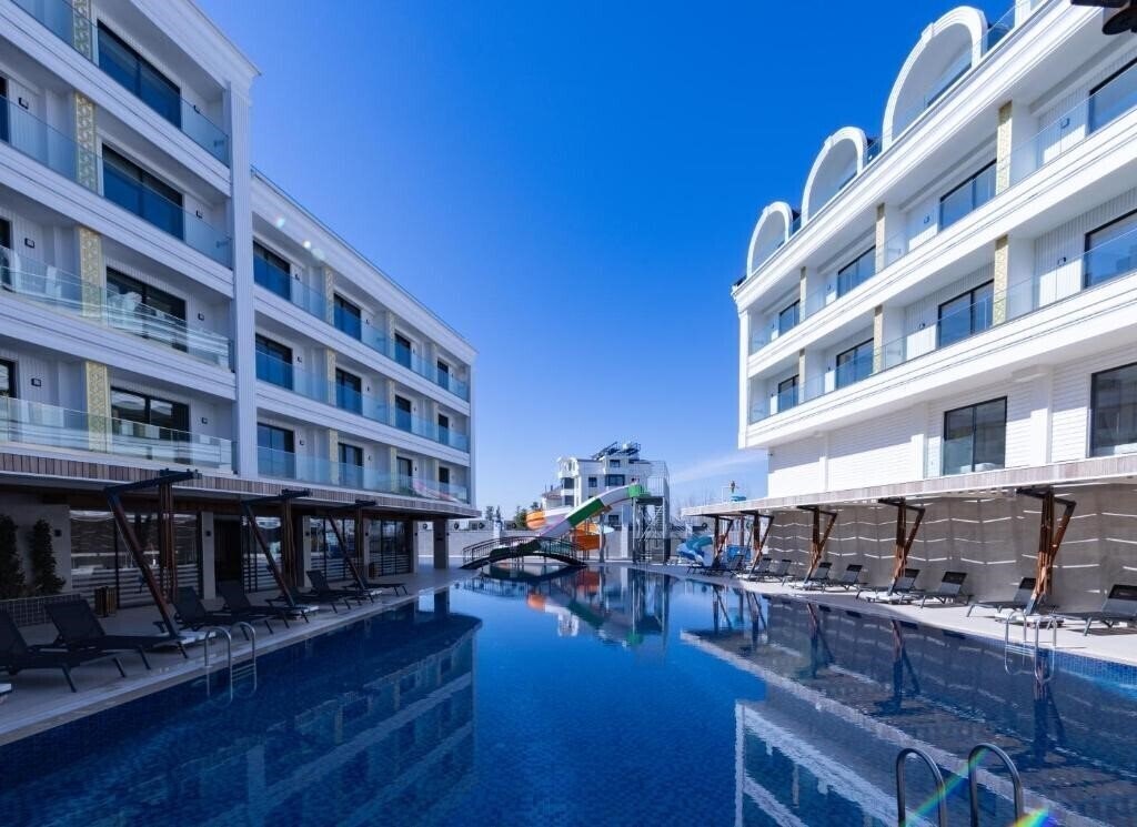 Готель Belenli Resort Hotel 4*