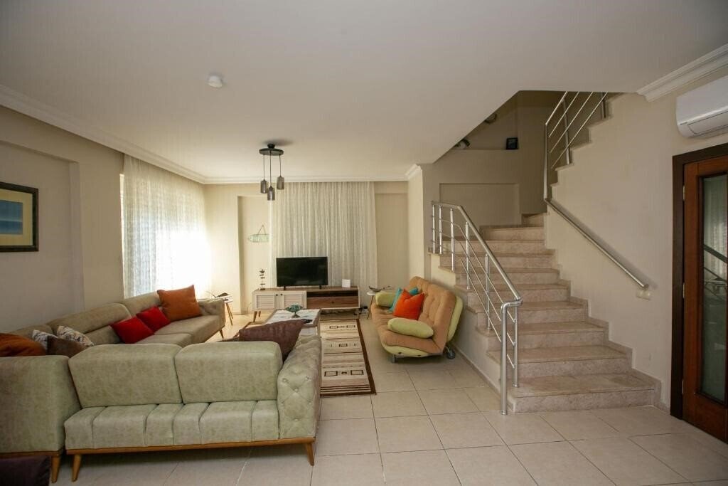 Вид Paradise Town Villa Alison 3*