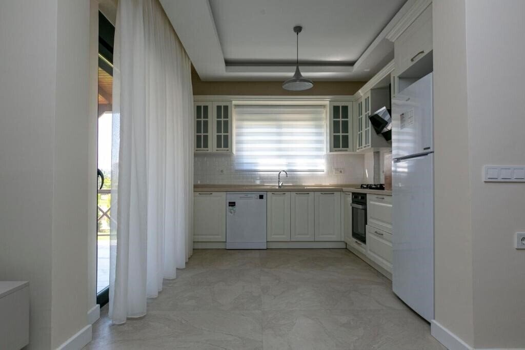 Картинка Paradise Town Villa Lisa 3*