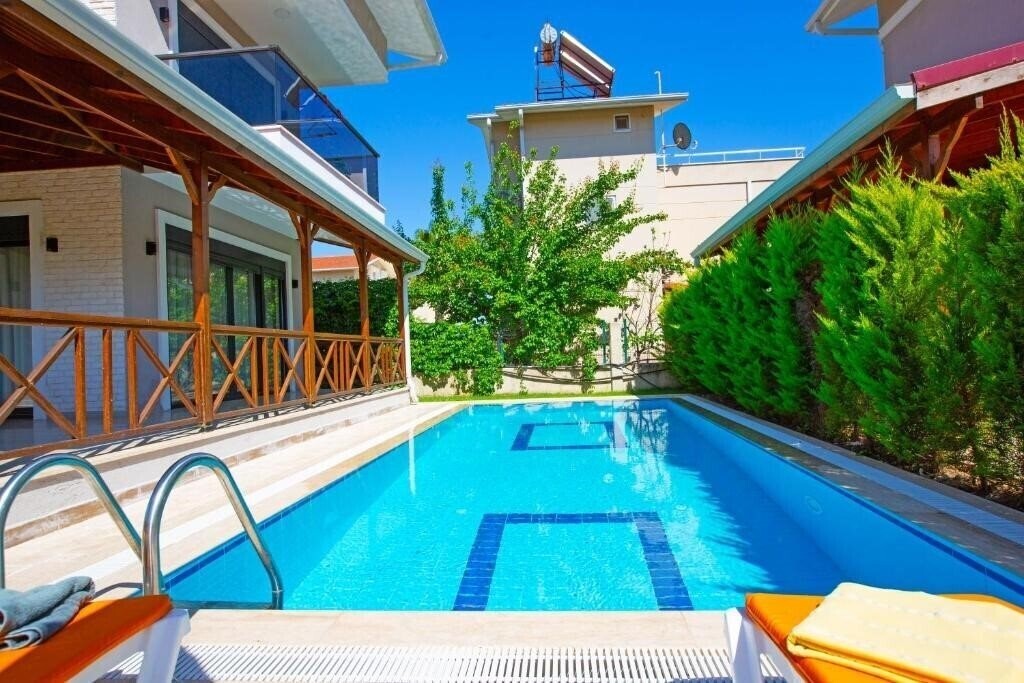 Панорама Paradise Town Villa Lisa 3*