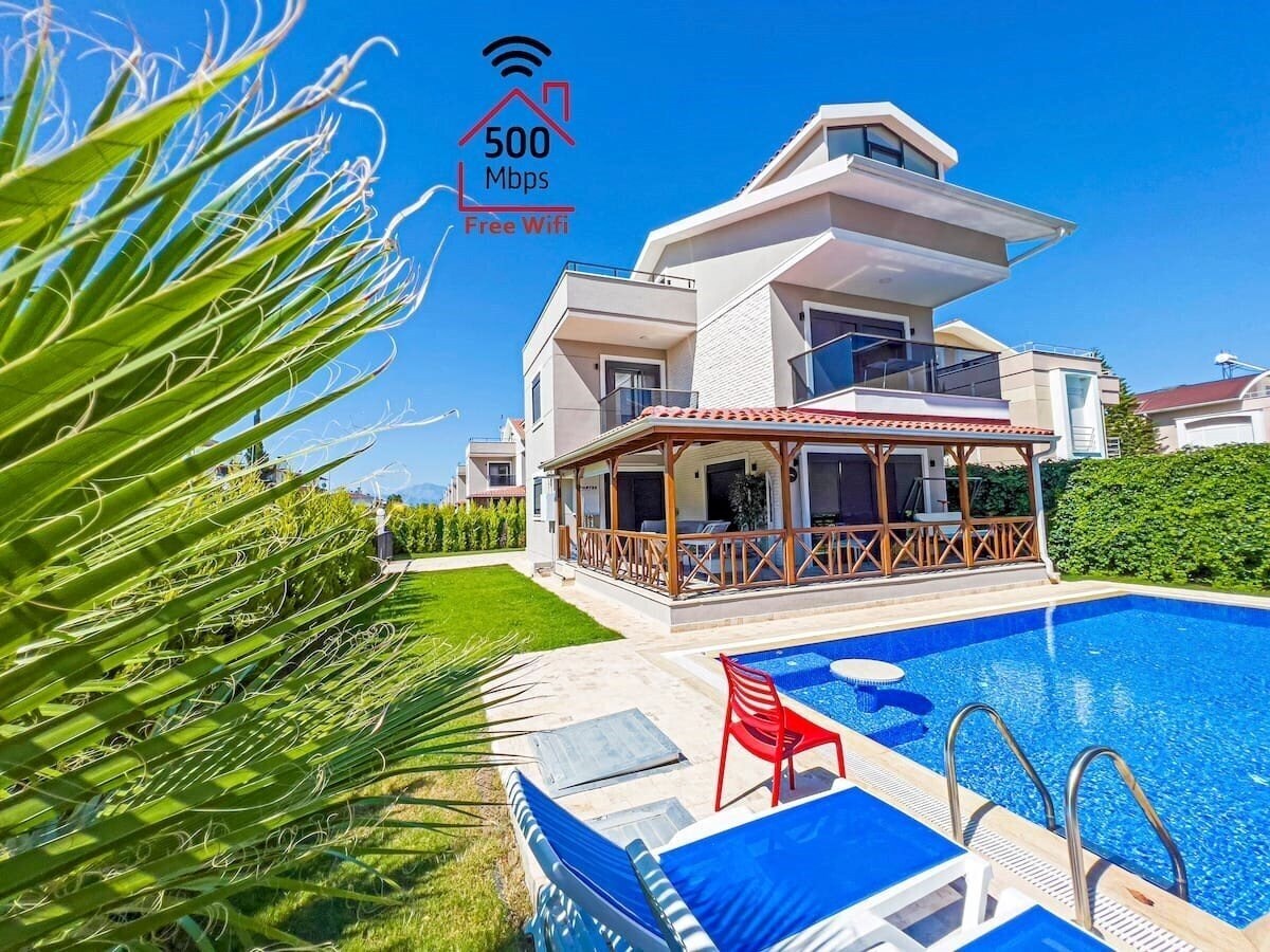 Апартаменти Paradise Town Villa Majesty 3*