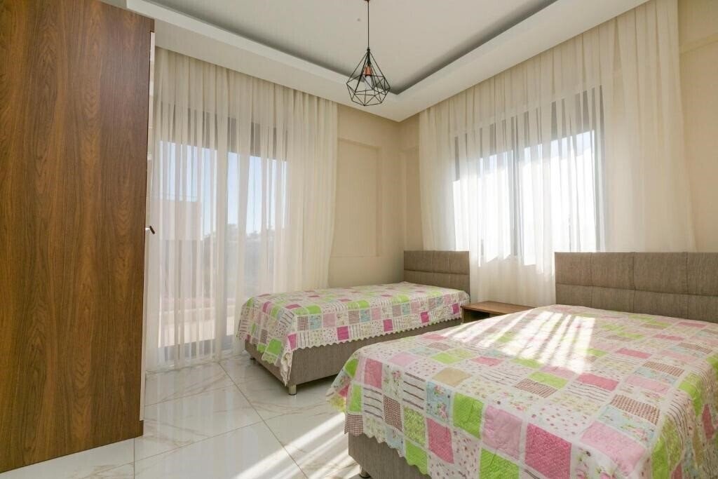 Фото Paradise Town Villa Cordelia 3*