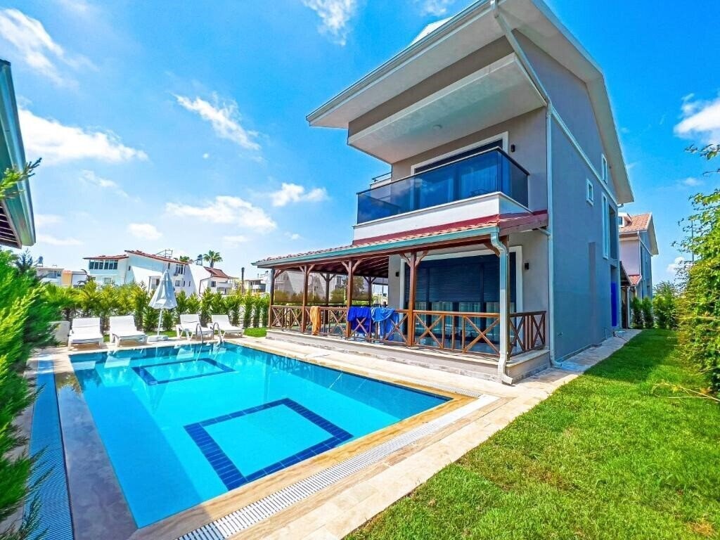 Панорама Paradise Town Villa Cordelia 3*