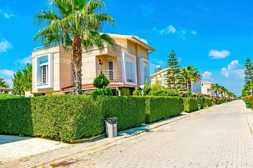 Територія Paradise Town Villa Premium 3*