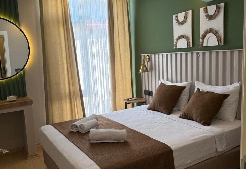 Территория Red Castle Hotel & Pub 3*