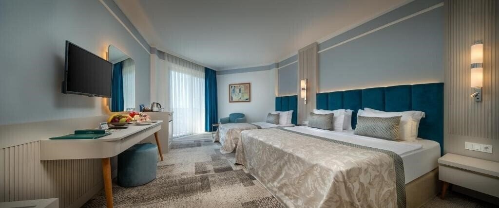 Территория Pine Beach Belek 5*