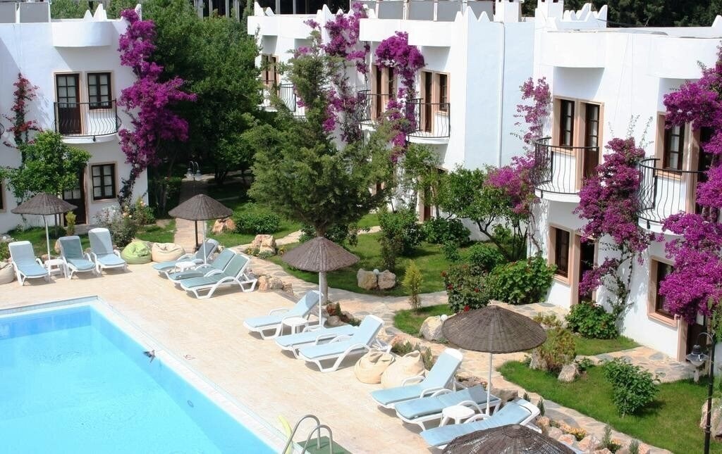 Апартаменты Safir Hotel 3 (ex. Flora Safir Hotel) 3*