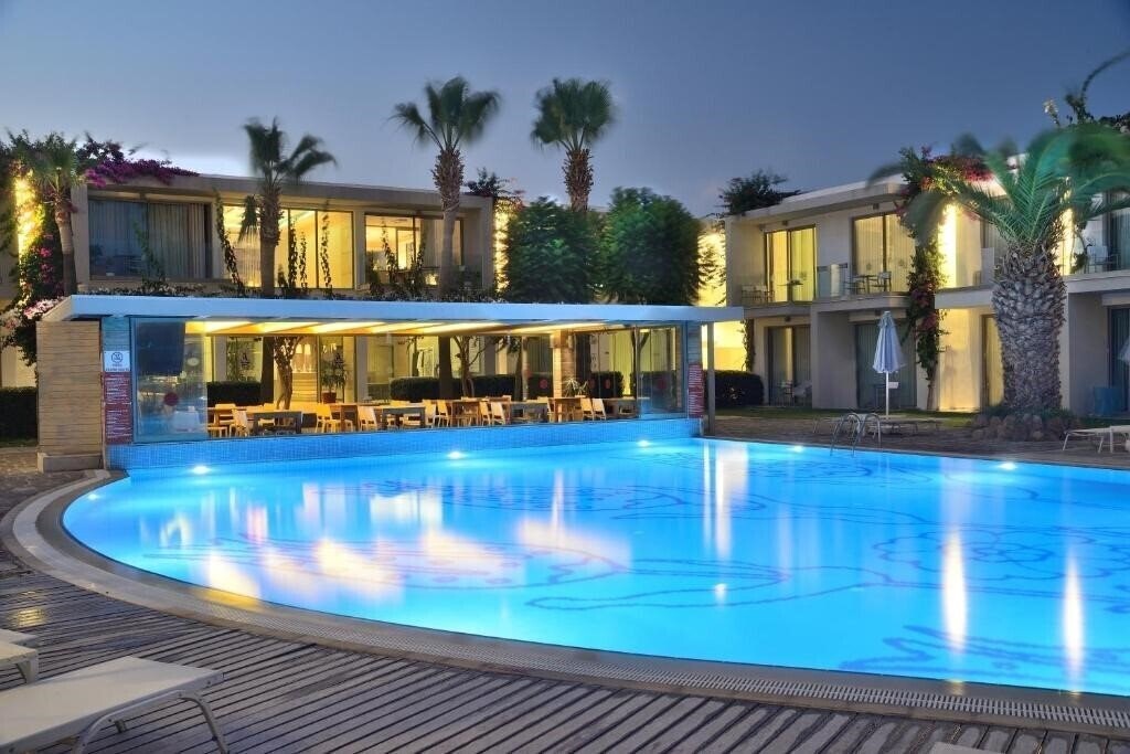 Панорама Luga Boutique Hotel (ex. Lugga Butik Hotel, Lugga Boutique Hotel & Beach) 5*