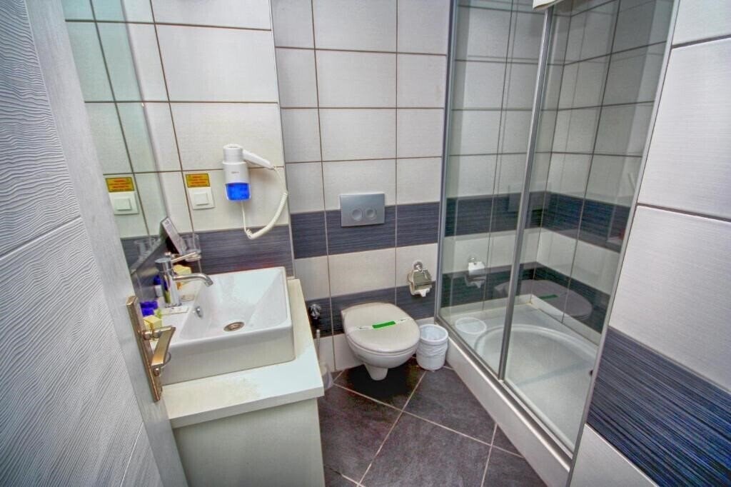 Апартаменти Club Shark Hotel 4*