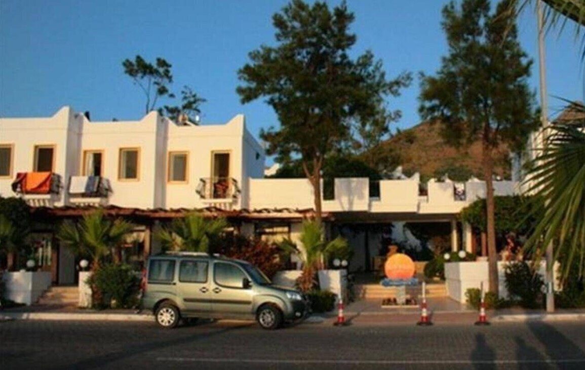 Вид Fiorita Beach Otel (ex. Club Hotel Blu Mare) 3*