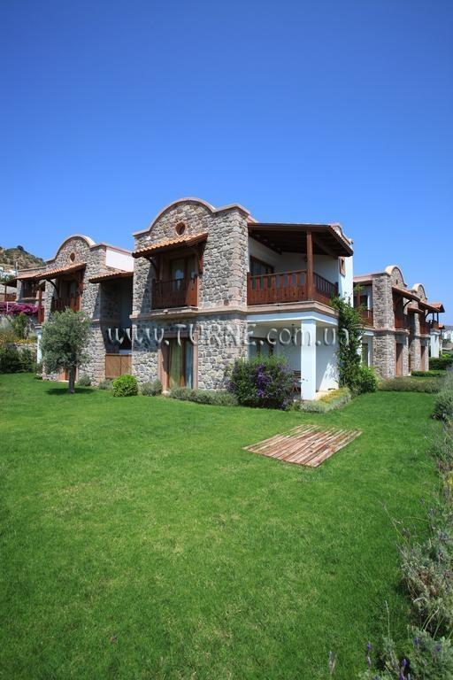 Апартаменты Temenos Hotel 4*