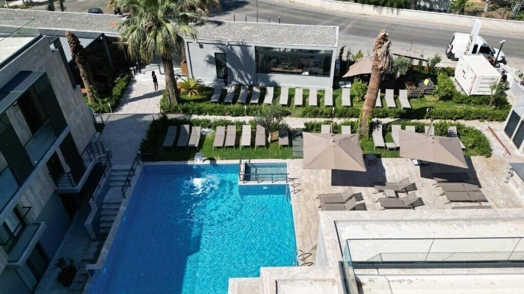 Территория Bitez Adam Otel (ex. Chronos Beach Bitez) 3*