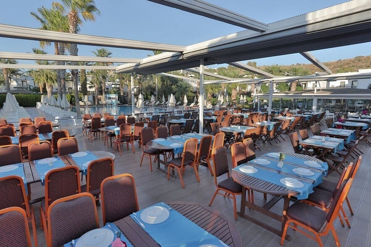 Вид Anadolu Hotel (ex. Anadolu Hotel Bodrum, Club Mira Luna, Mira Luna Club, Miraluna Club) 4*