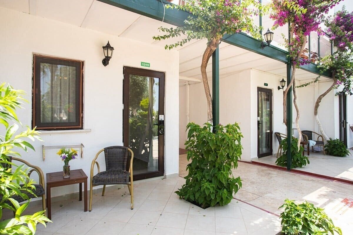 Картинка Anadolu Hotel (ex. Anadolu Hotel Bodrum, Club Mira Luna, Mira Luna Club, Miraluna Club) 4*