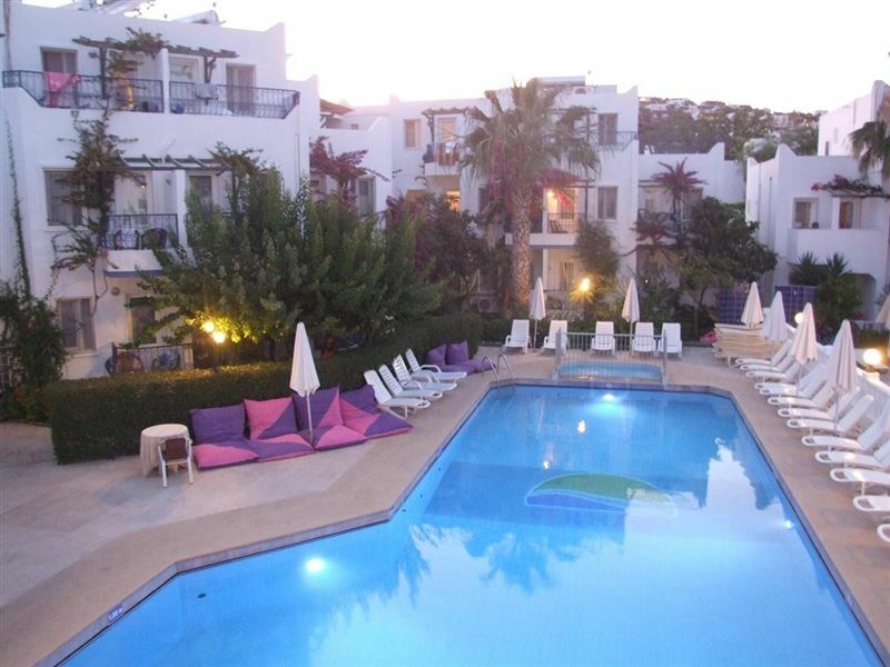 Апартаменты Serhan Hotel 3*