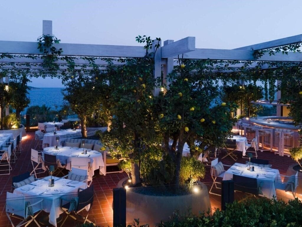 Апартаменты Swissotel Resort Bodrum Beach 5*