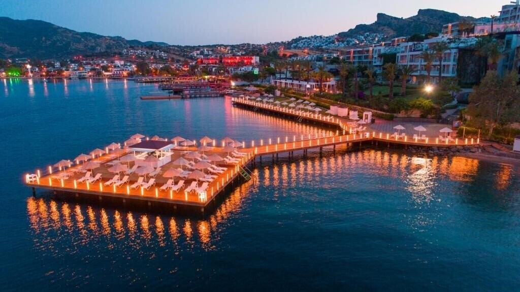 Отель Baia Bodrum 5*