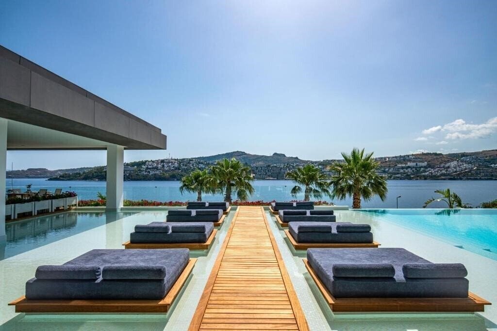 Апартаменти Cape Bodrum Beach Resort 4*