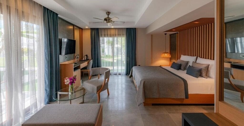 Панорама Samara Hotel 5*