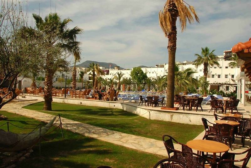 Изображение Nagi Beach Hotel 3*