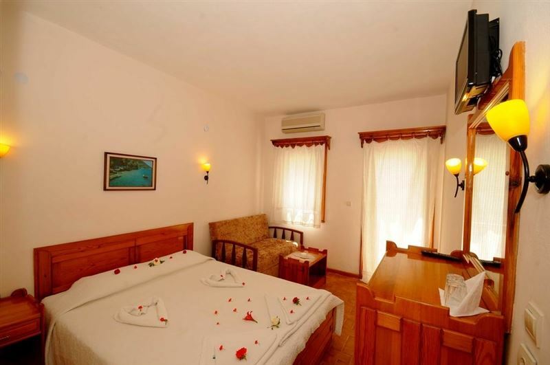 Территория Nagi Beach Hotel 3*