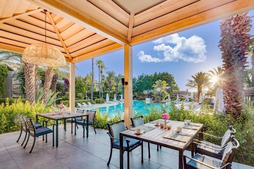 Панорама Divan Bodrum 5*