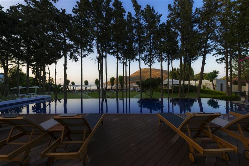 Фотография Liv by Bellazure' Boutique 4*