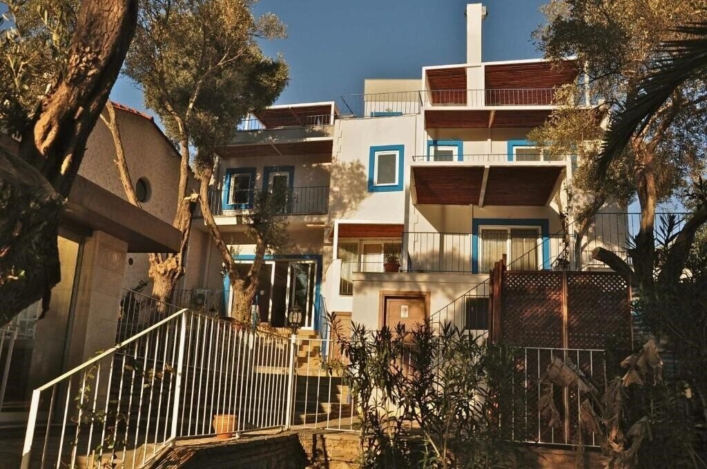 Отель Zena Hotel Bodrum 5*