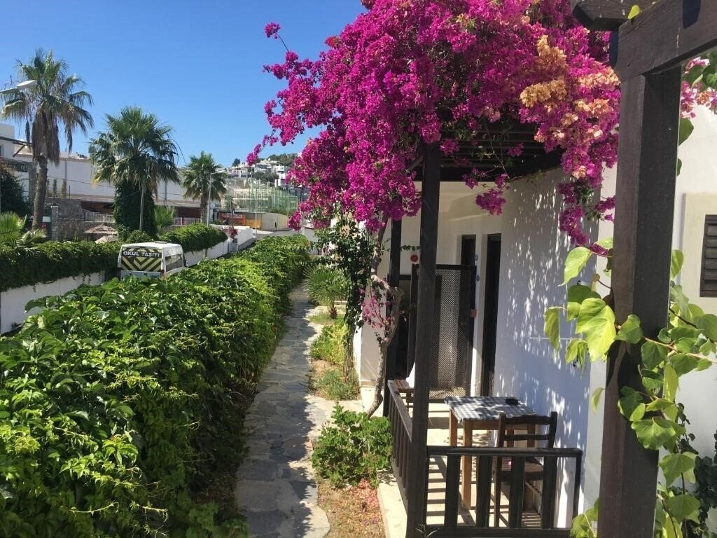 Панорама Salinas Beach Hotel 3*