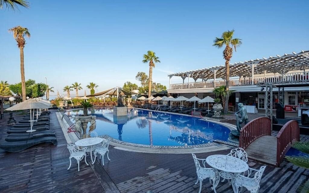 Картинка Bodrum Golden Beach Hotel (ex. Golden Beach Bodrum by Jura, Golden Beach Resort & SPA, Golden Beach ) 4*