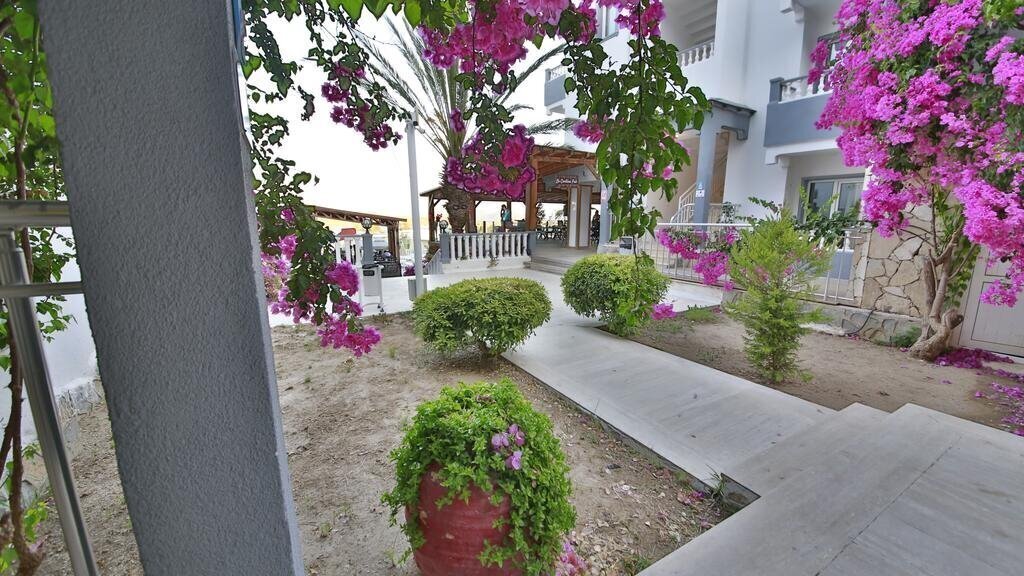 Панорама Smart Holiday Hotel Bodrum (ex. Bella Casa Hotel, Bellacasa Suites & Club, Costa Akkan Suites, Aura Hotel Bodrum) 4*