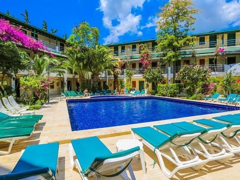 Апартаменти Sky Life Hotel + 3*