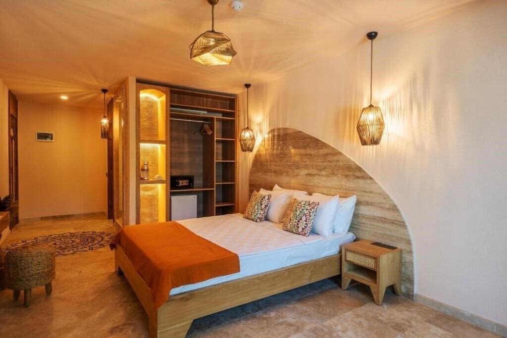 Картинка Inone Mucho Selection Hotel (ex. In One Mucho Selection, Ladonia Hotels Breeze Beach Bodrum) 4*