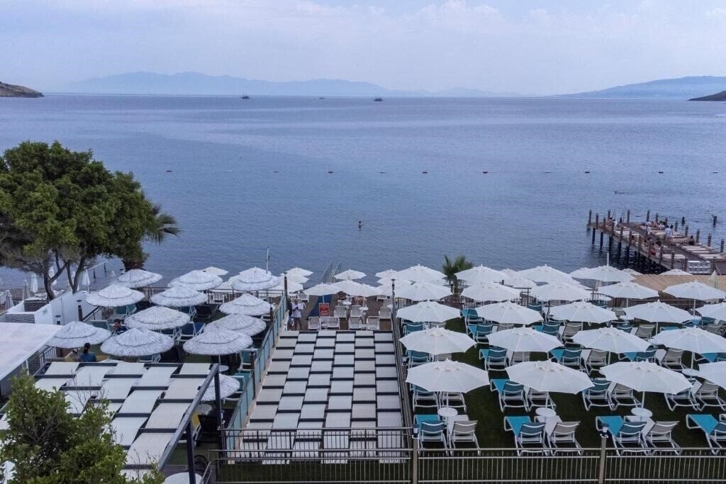 Вид Amfora Otel 3*